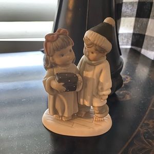 Pretty as a Picture figurine